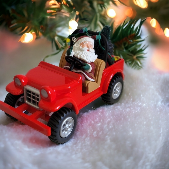 IOB HALLMARK SIGNED KEEPSAKE 1996 SANTA'S 4X4 RED JEEP HERE COMES SANTA ORNAMENT - Picture 2 of 15